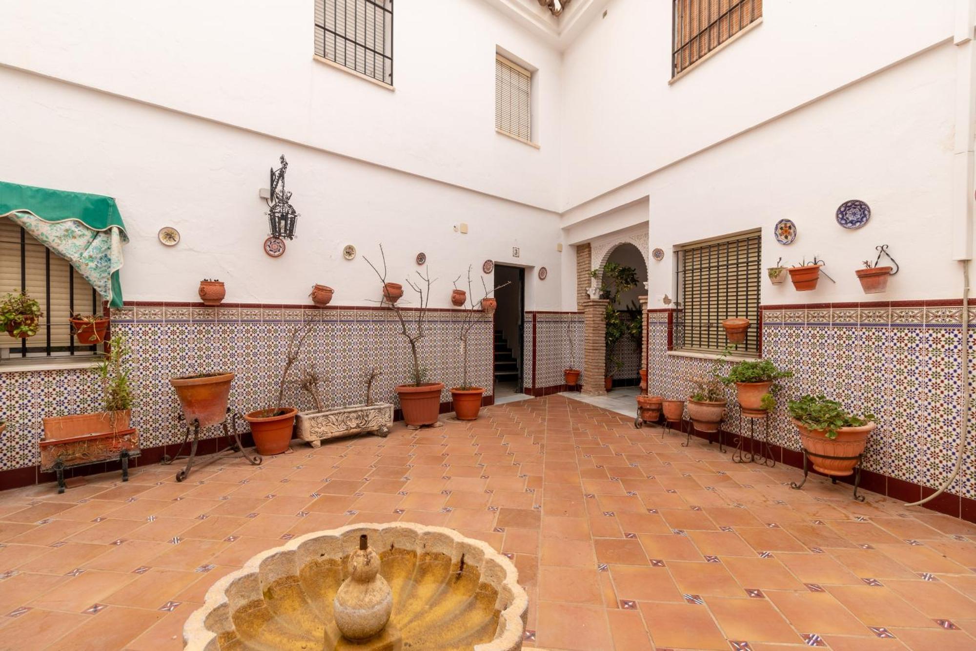 Apartamento Conde Y Luque Cordoba Ngoại thất bức ảnh
